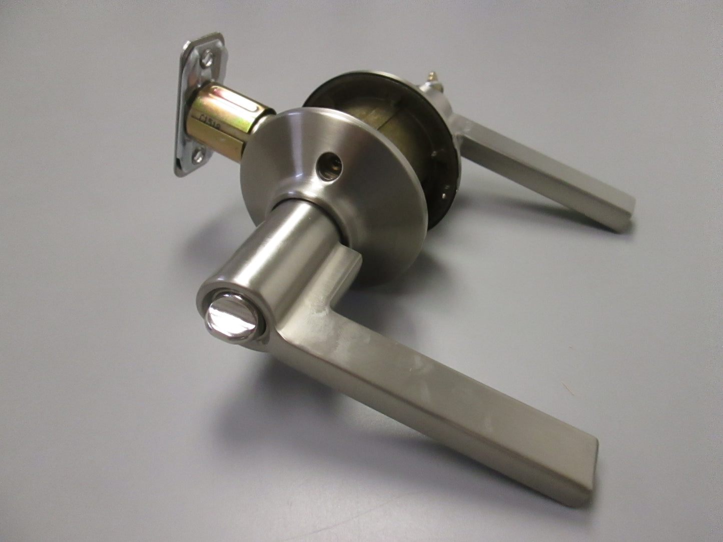 Schlage F Series Keyed Entry Set with Latitude Style Levers