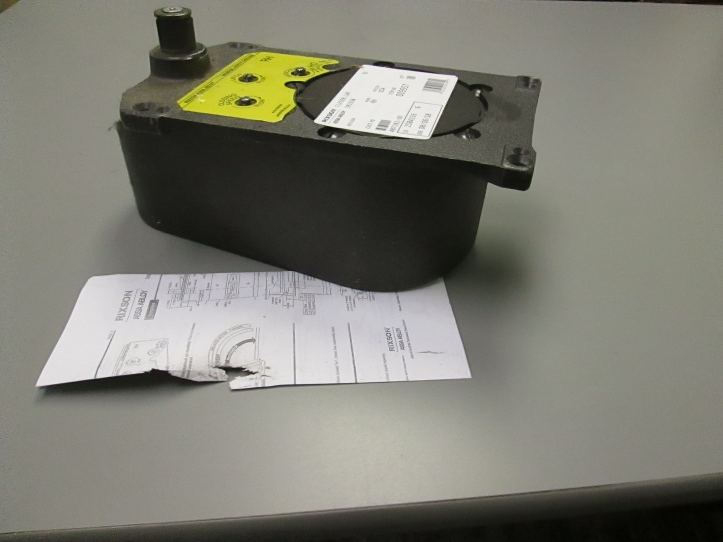 Rixson 28 In-Floor Door Closer Body (Right Hand)