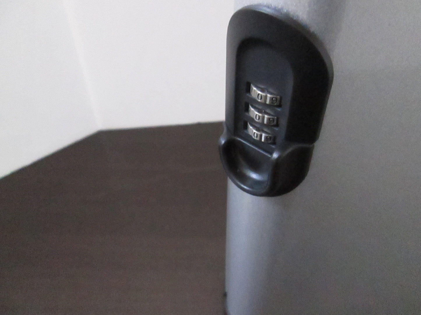 MMF 201-7060-50 60 Key Eschelon Cabinet