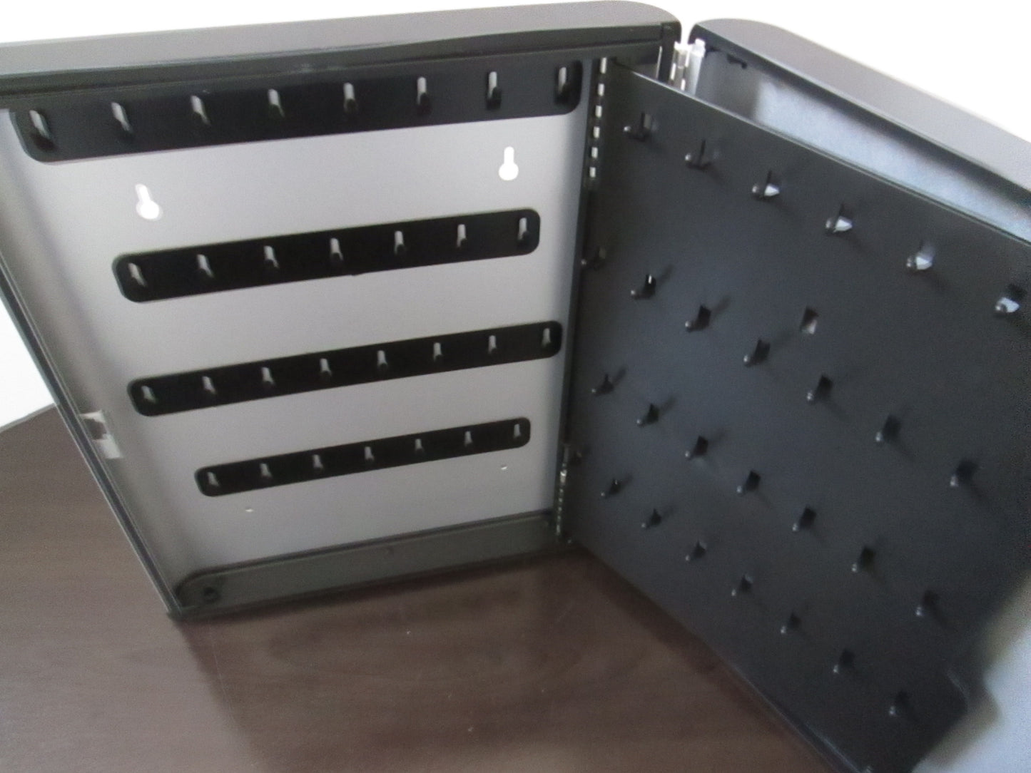 MMF 201-7060-50 60 Key Eschelon Cabinet
