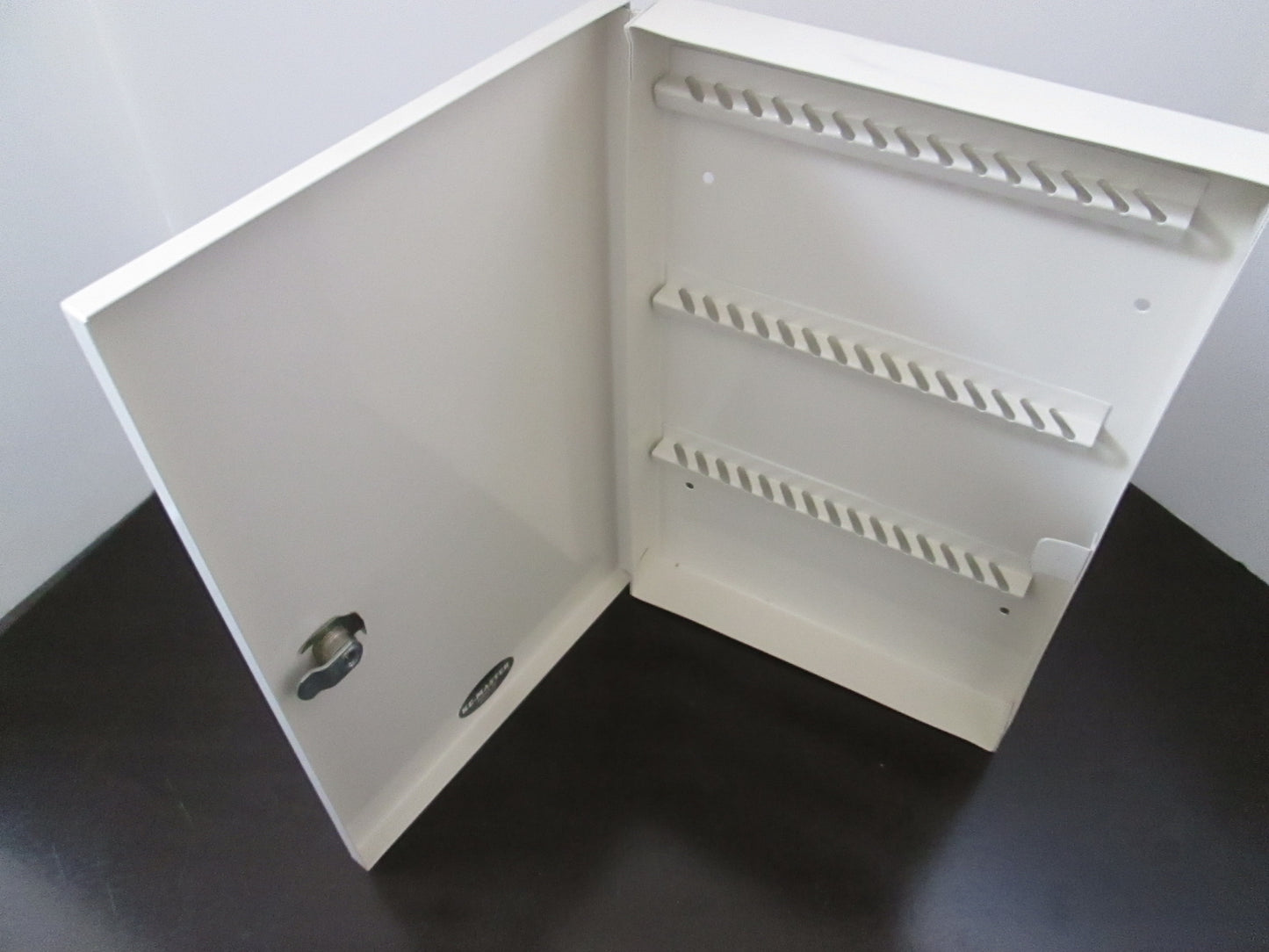 Keymaster KMASTR 30 Key Cabinet