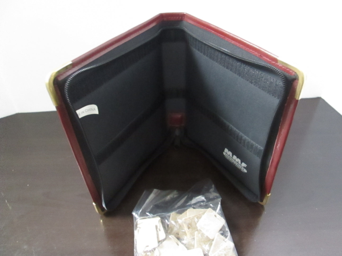 MMF 201-5024-17 24 Zip Key Case