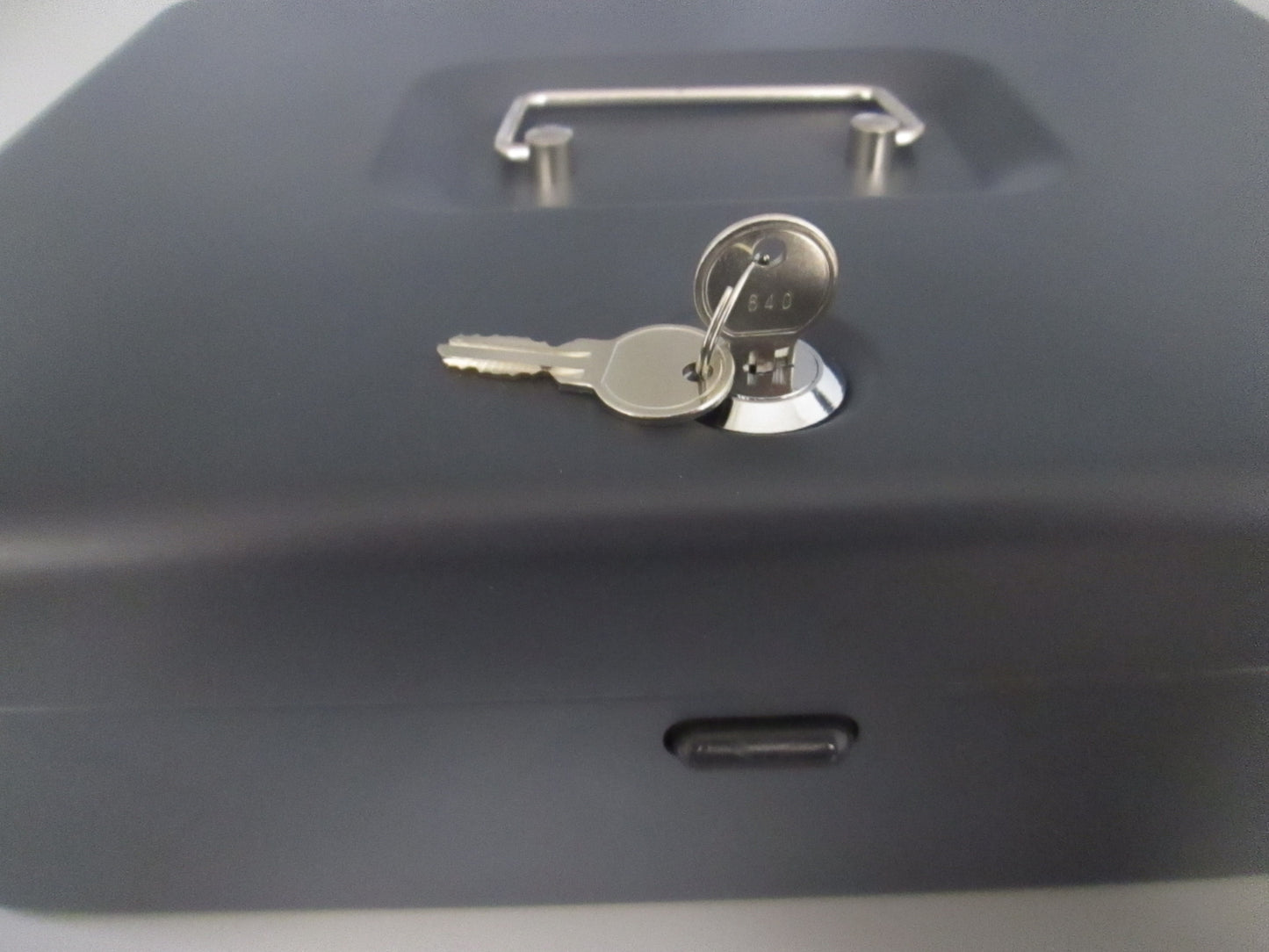 MMF 221- 6194-G2 Tierd Tray Cash Box