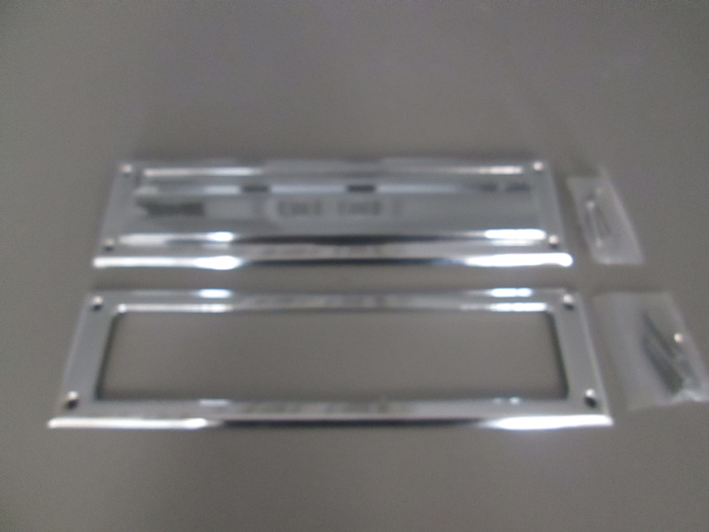 Salsbury Industries 4035 Standard Horizontal Letter Slot