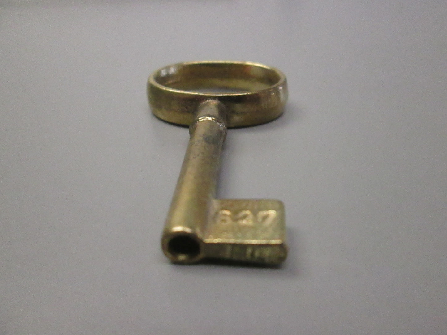 Taylor 627 Drilled Furniture Key Lot of 4