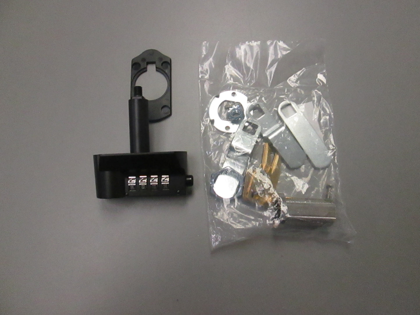 CompX D8030-MKDKD-19, DualAxess Keyless Combo Cam Lock, 90° Cam Turn, Cyl 7/8 L, Keyed Different & Master Keyed, Black 10 PACK