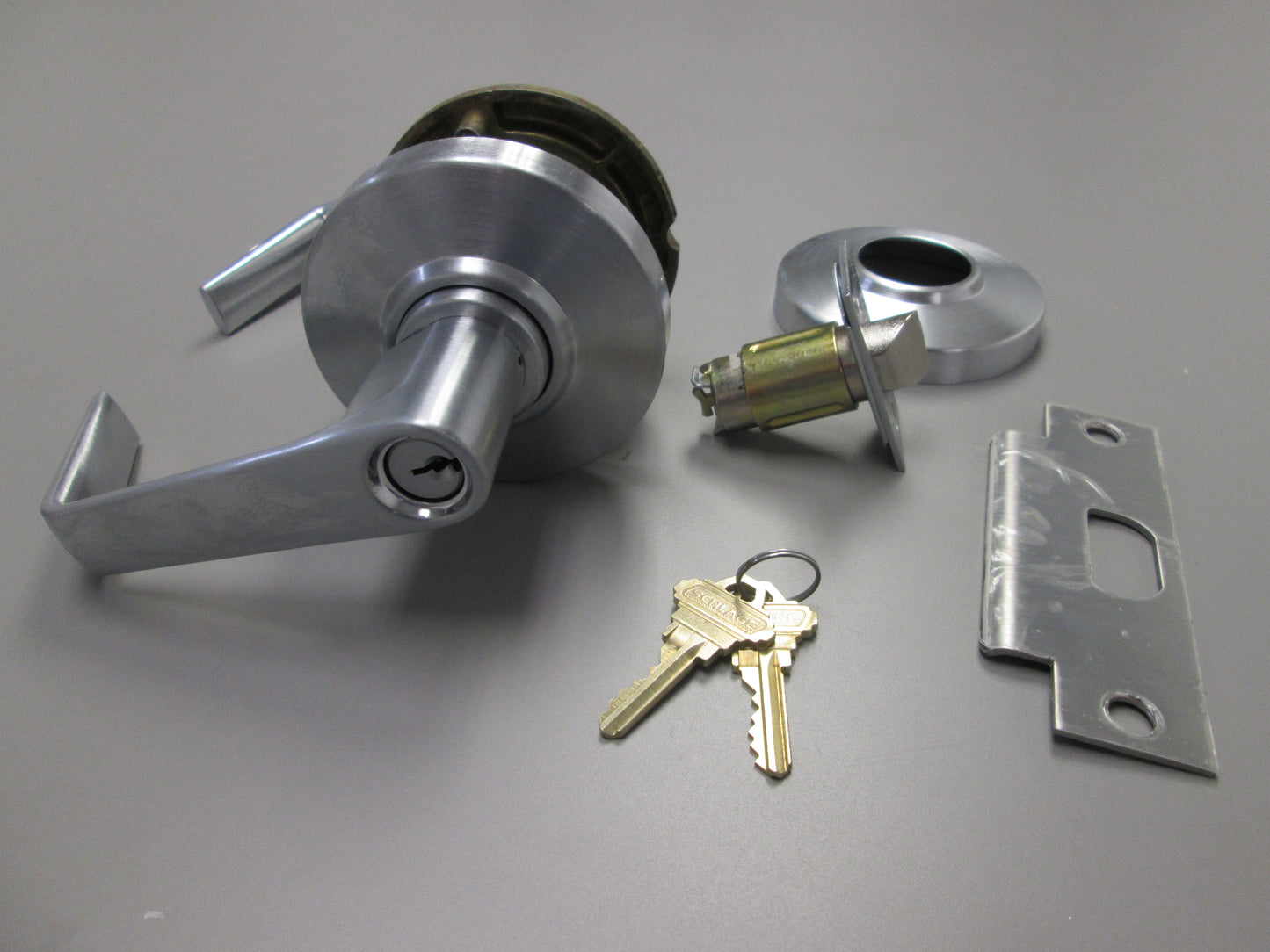 Schlage AL53PD Lever Entry Set with Saturn Style Levers