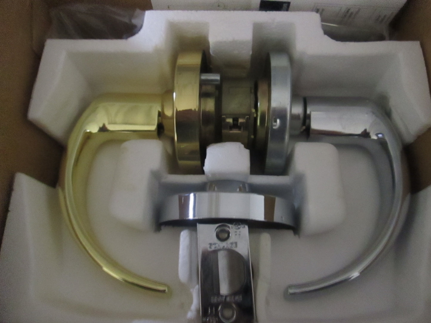 Schlage ND40S Privacy Lever Set with Sparta Style Levers Split Finish Polished Brass/Polished Chrome ORIGINAL