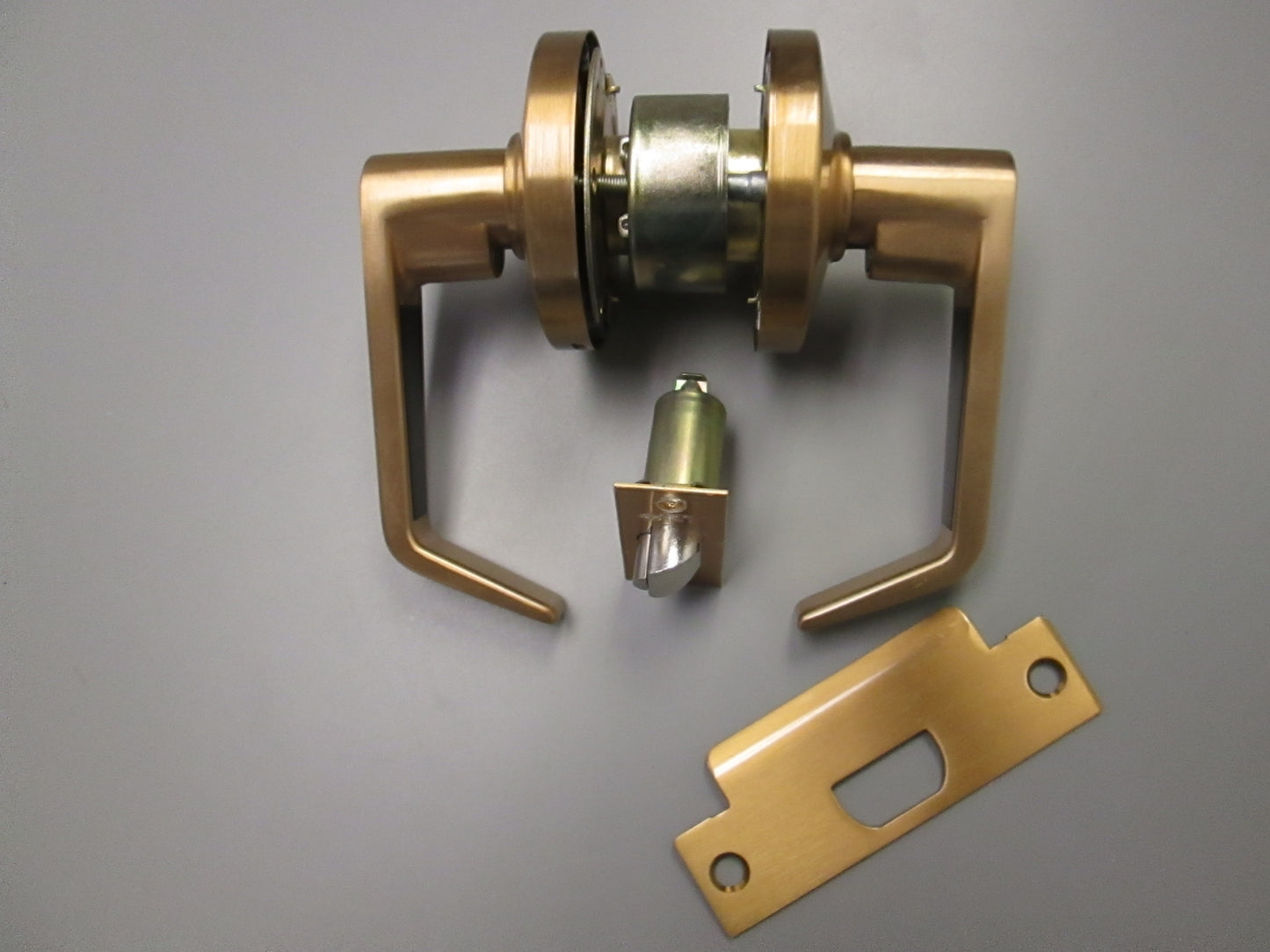 Arrow M82 Storeroom Set with Sierra Style Levers OVERDRIVE Satin Bronze