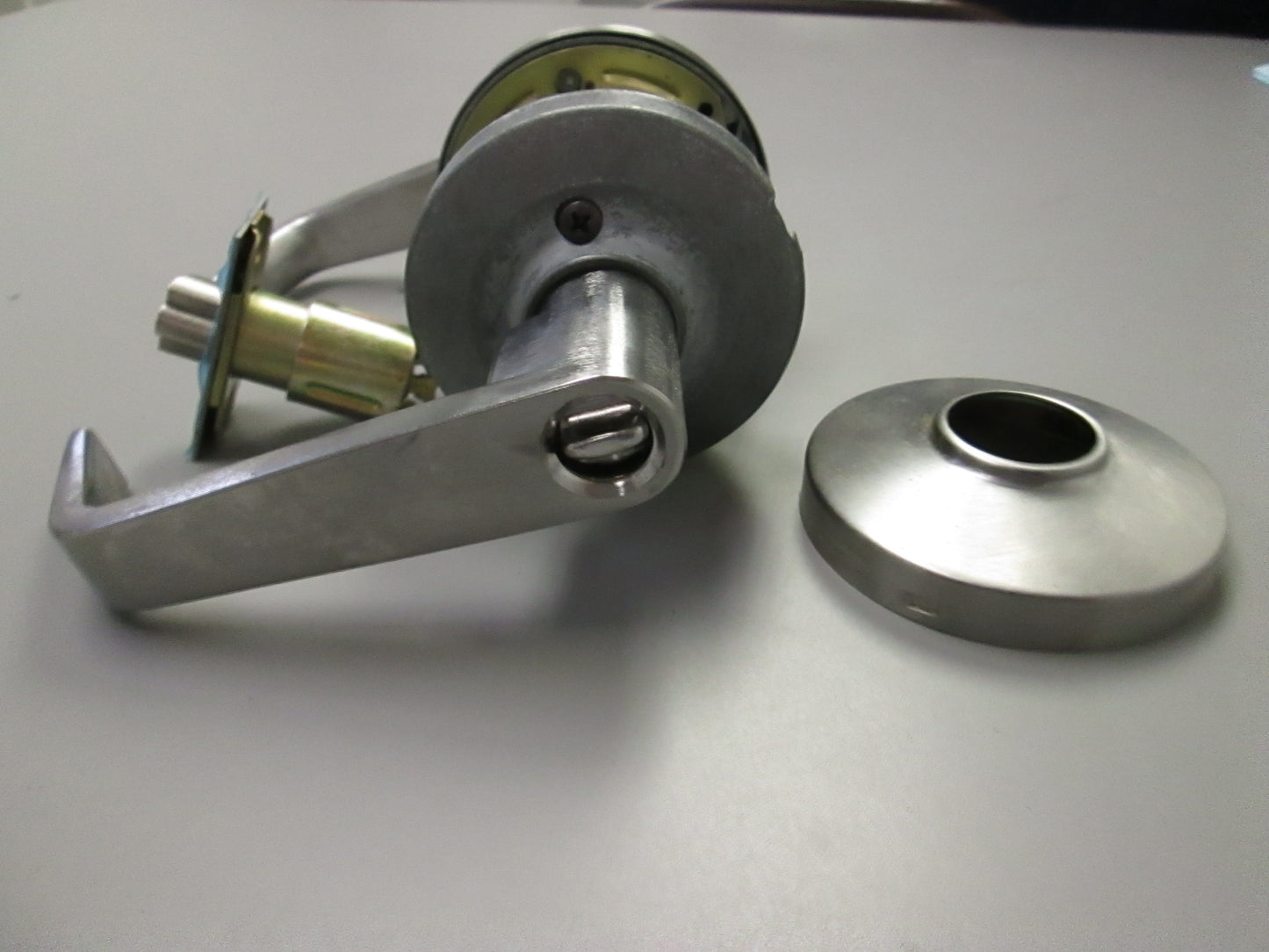 Arrow M81 Satin Chrome Entry Set with Sierra Style Levers for Intechangeable Core