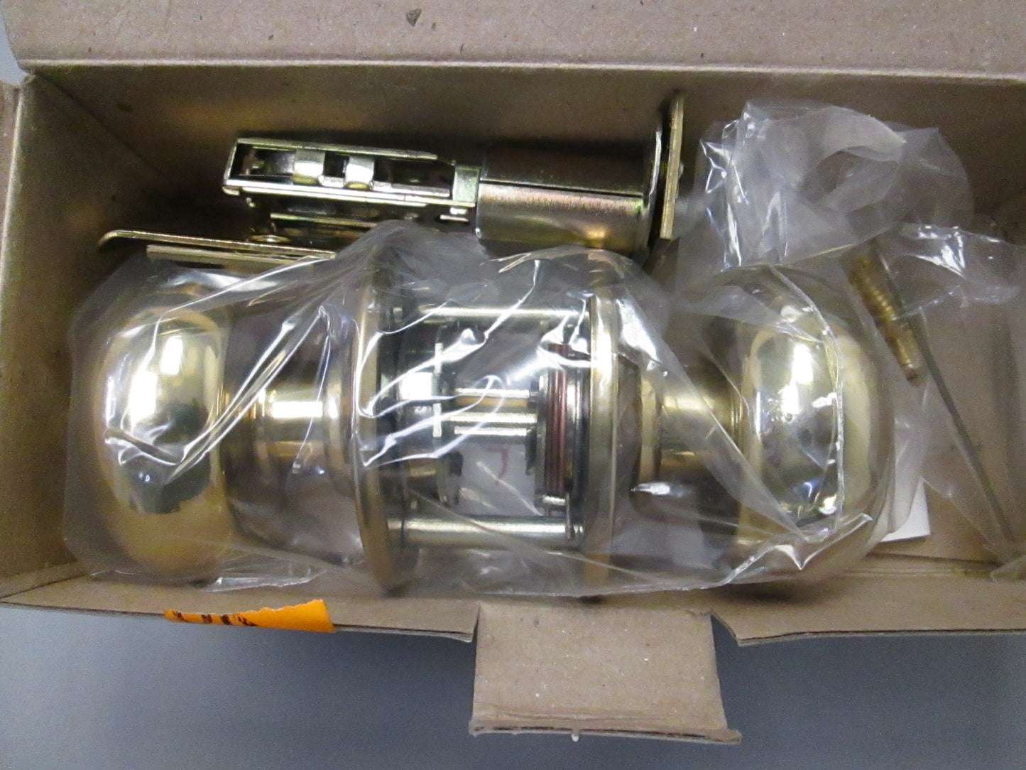 Arrow C02 Privacy Set with Tudor Style Knobs Polished Brass