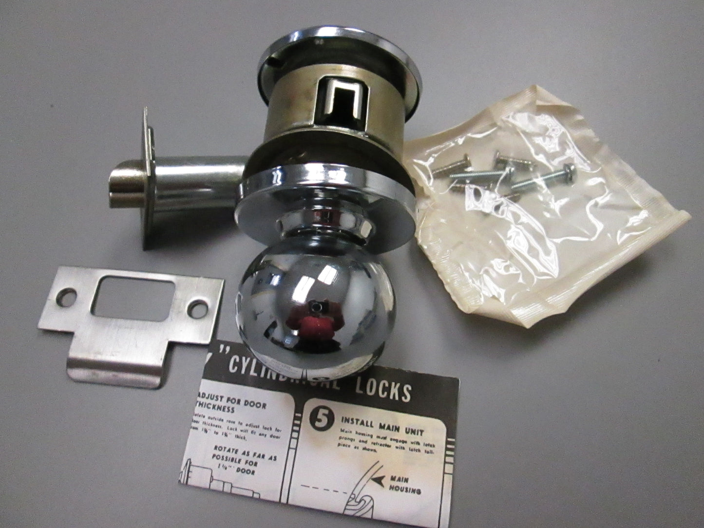 Arrow M03TA Cylindrical Communicating Passage Set with Tudor Knob Polished Chrome