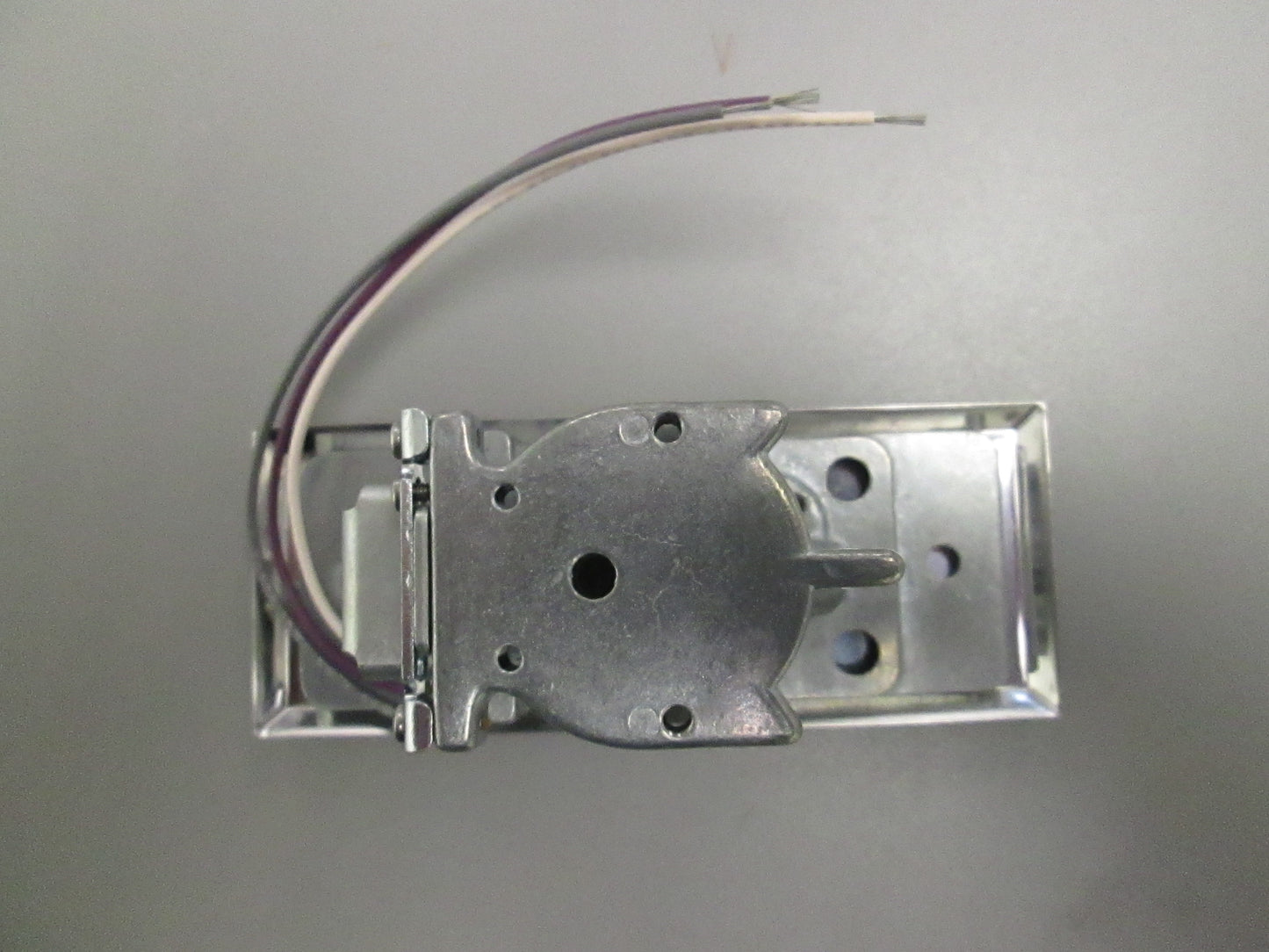 Locknetics 644-041 Heavy Duty Key Switch Narrow Faceplate SPDT