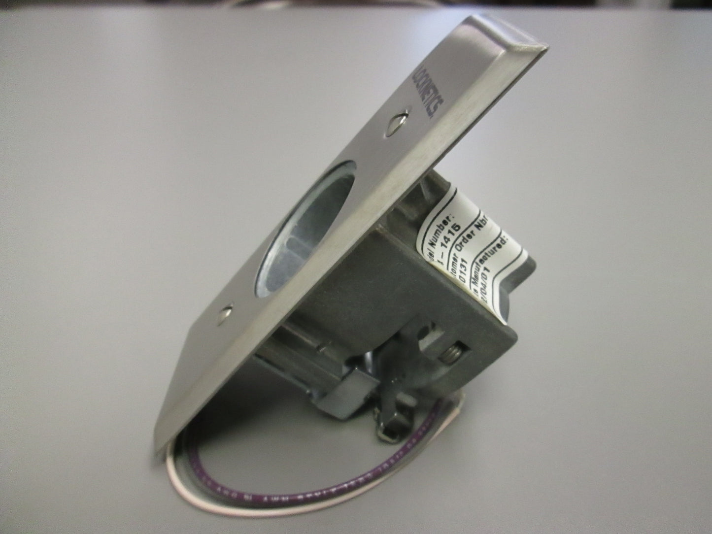 Locknetics 644-1415 Heavy Duty Key Switch Narrow Faceplate DPDT