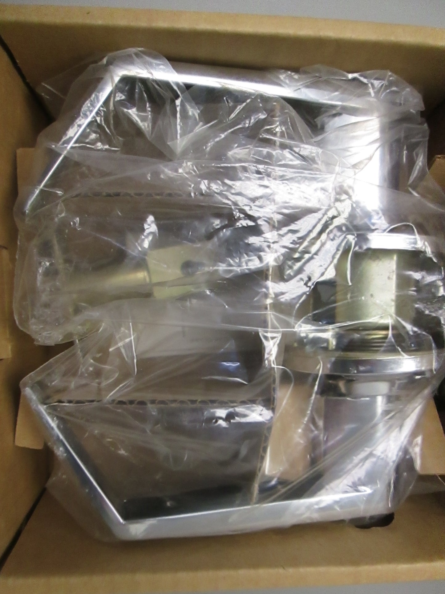 Falcon F521DG IC Entry Lever Set with Dane Style Levers for Removable Core Polished Chrome