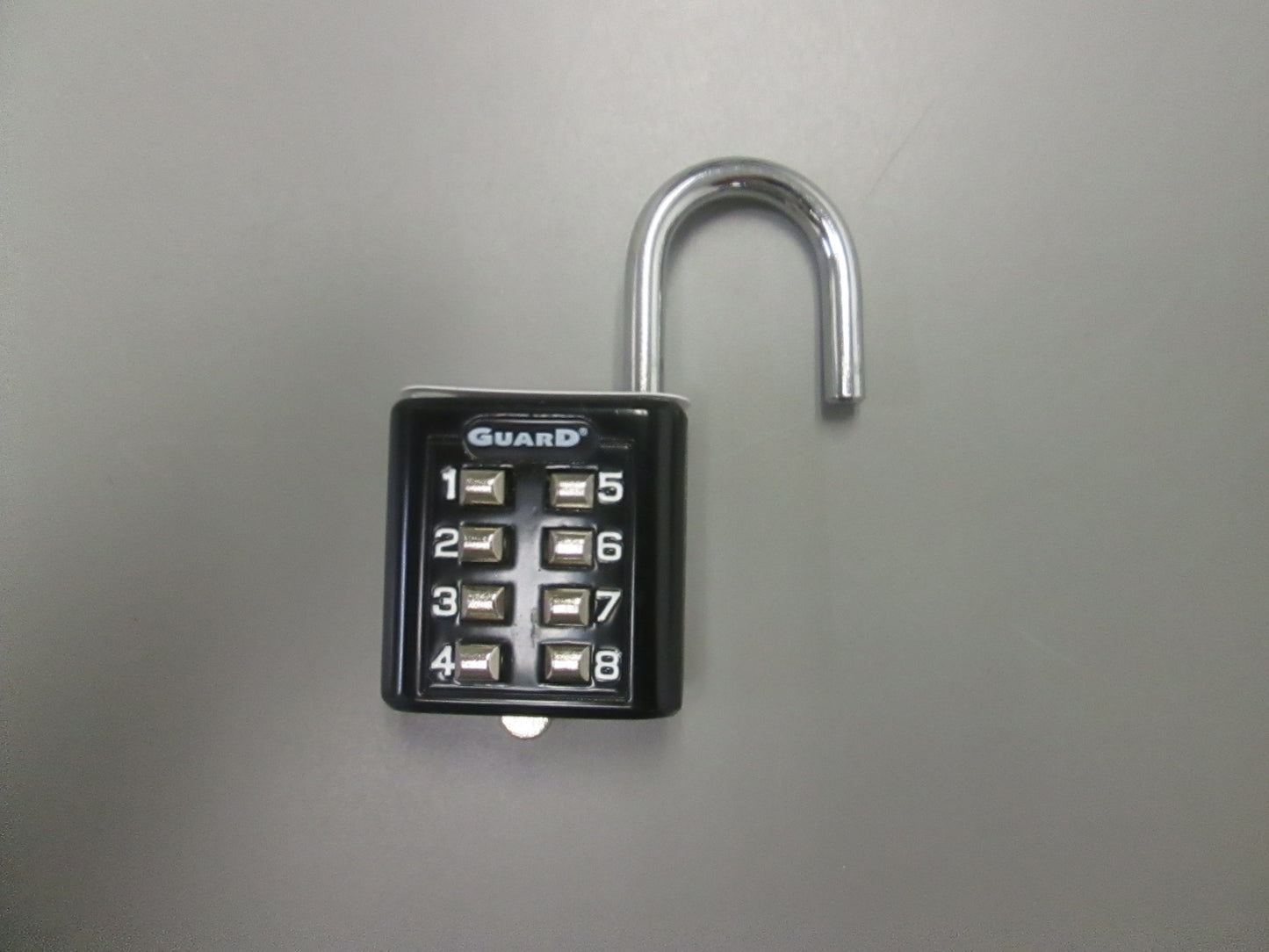 Guard Security Model 55157R1 Push Button Padlock