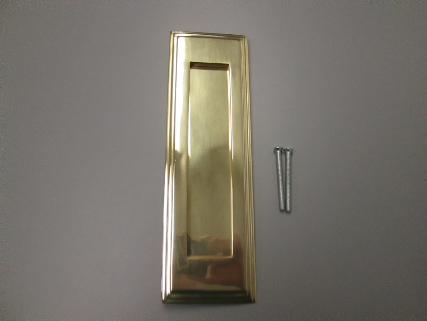 Salsbury Industries 4085 Brass Vertical Letter Slot