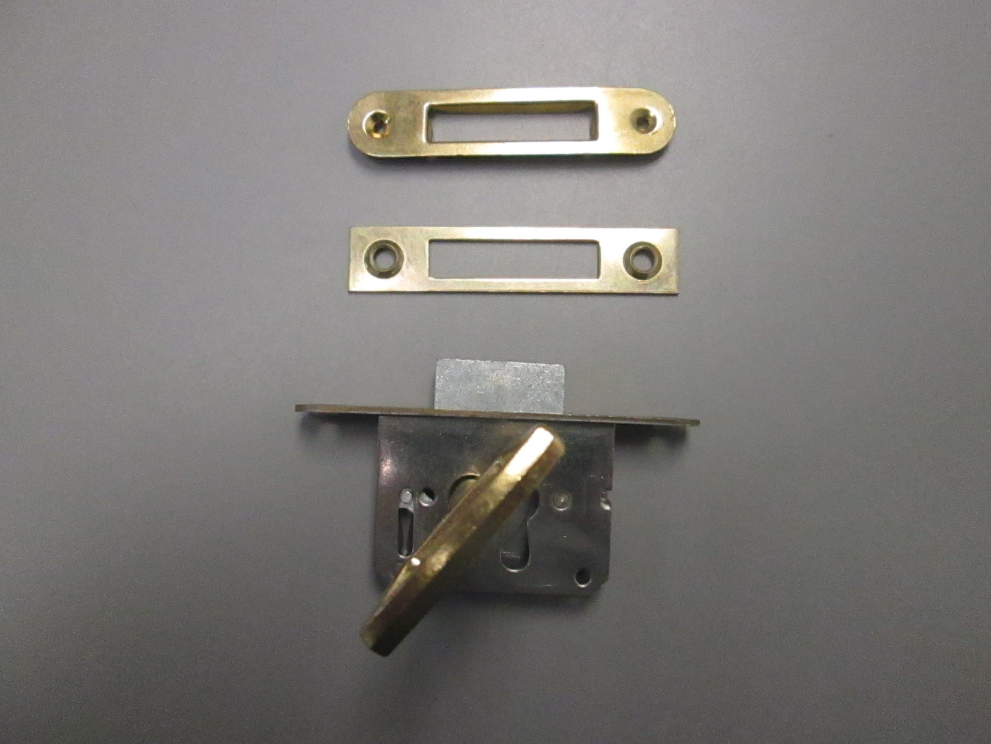 Full Mortise 1 1/2 Cabinet or Drawer Lock MS 32/15/L