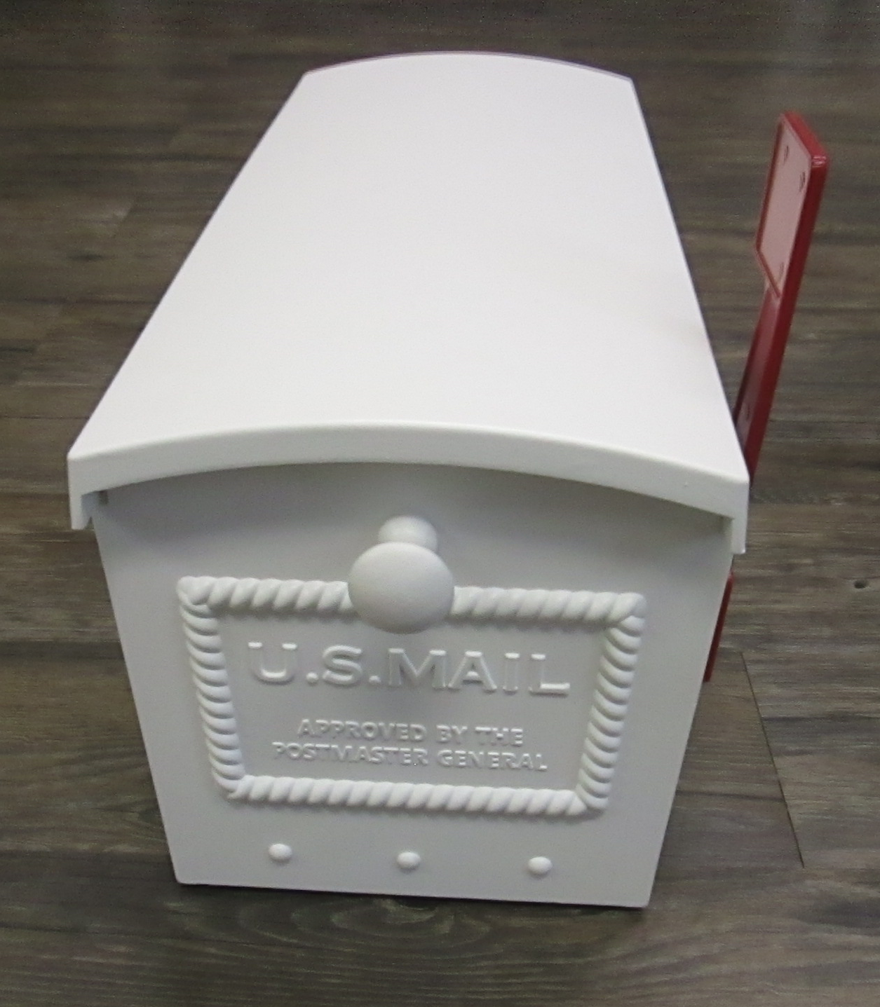 Salsbury 4550 Townhouse Mailbox with 4865 Boltdown Post