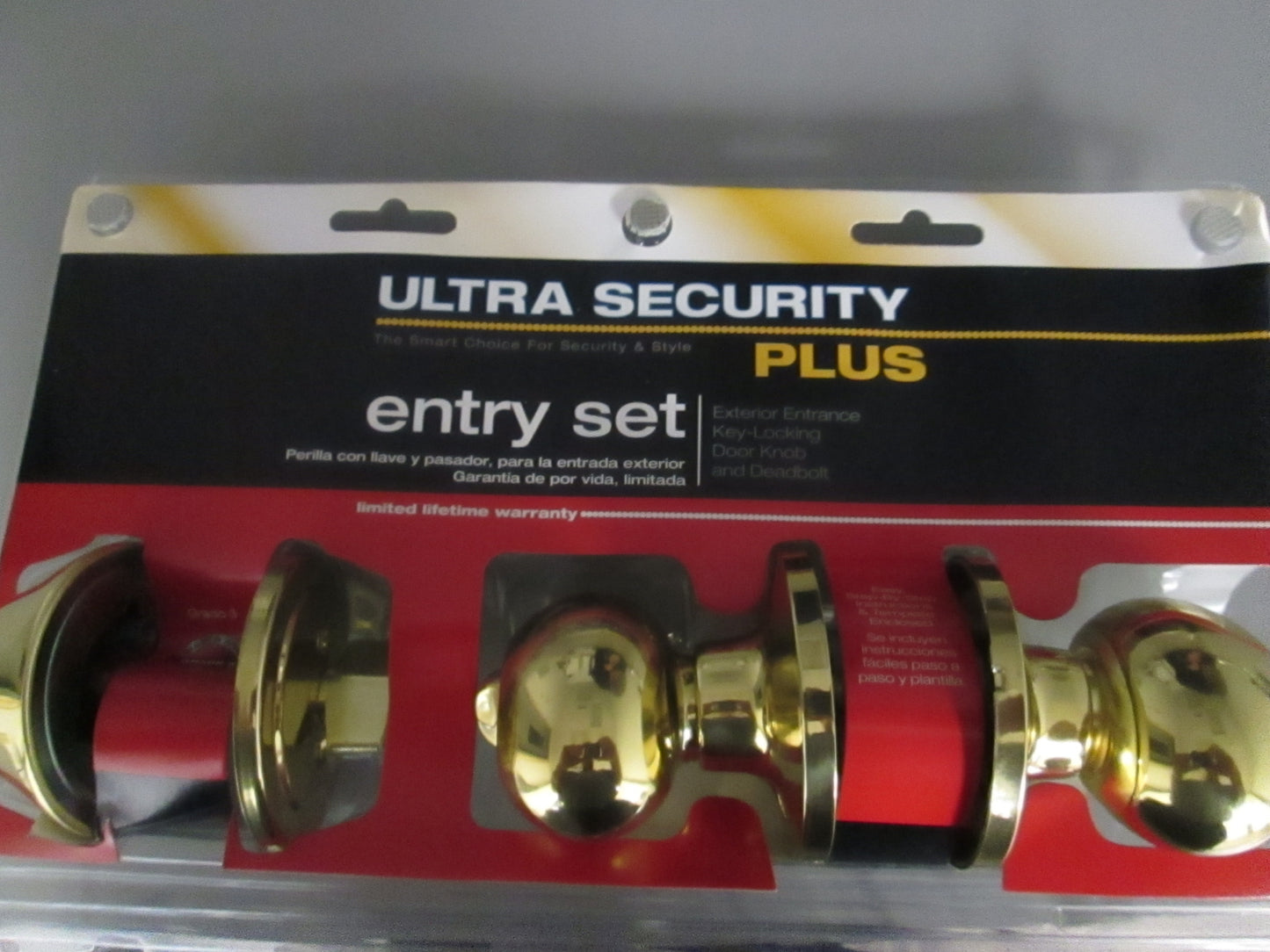 Ultra 44175 Keyed Entry with Deadbolt with Strathmere Knobs Polished Brass