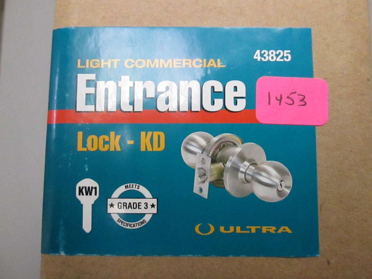 Ultra 43825 Cylindrical Light Commercial Entry Set with Orbit Style Knobs KW1   Polished Brass