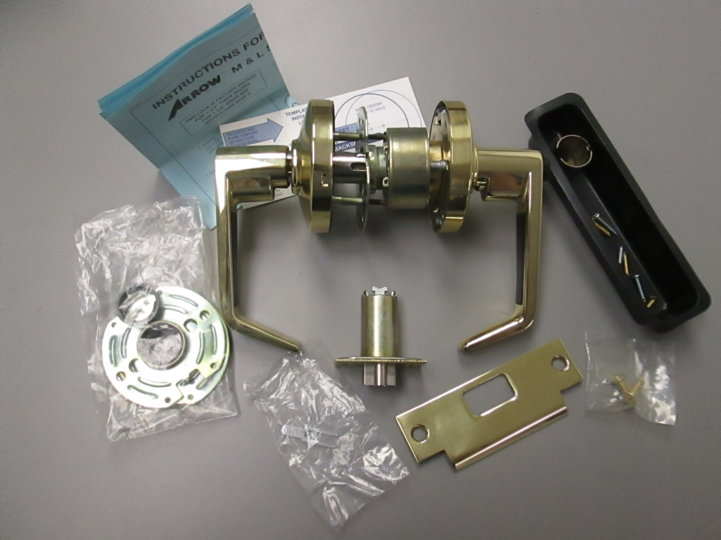 Arrow M81 Entry Set with Sierra Style Levers OVERDRIVE for Removeable Core Polished Brass