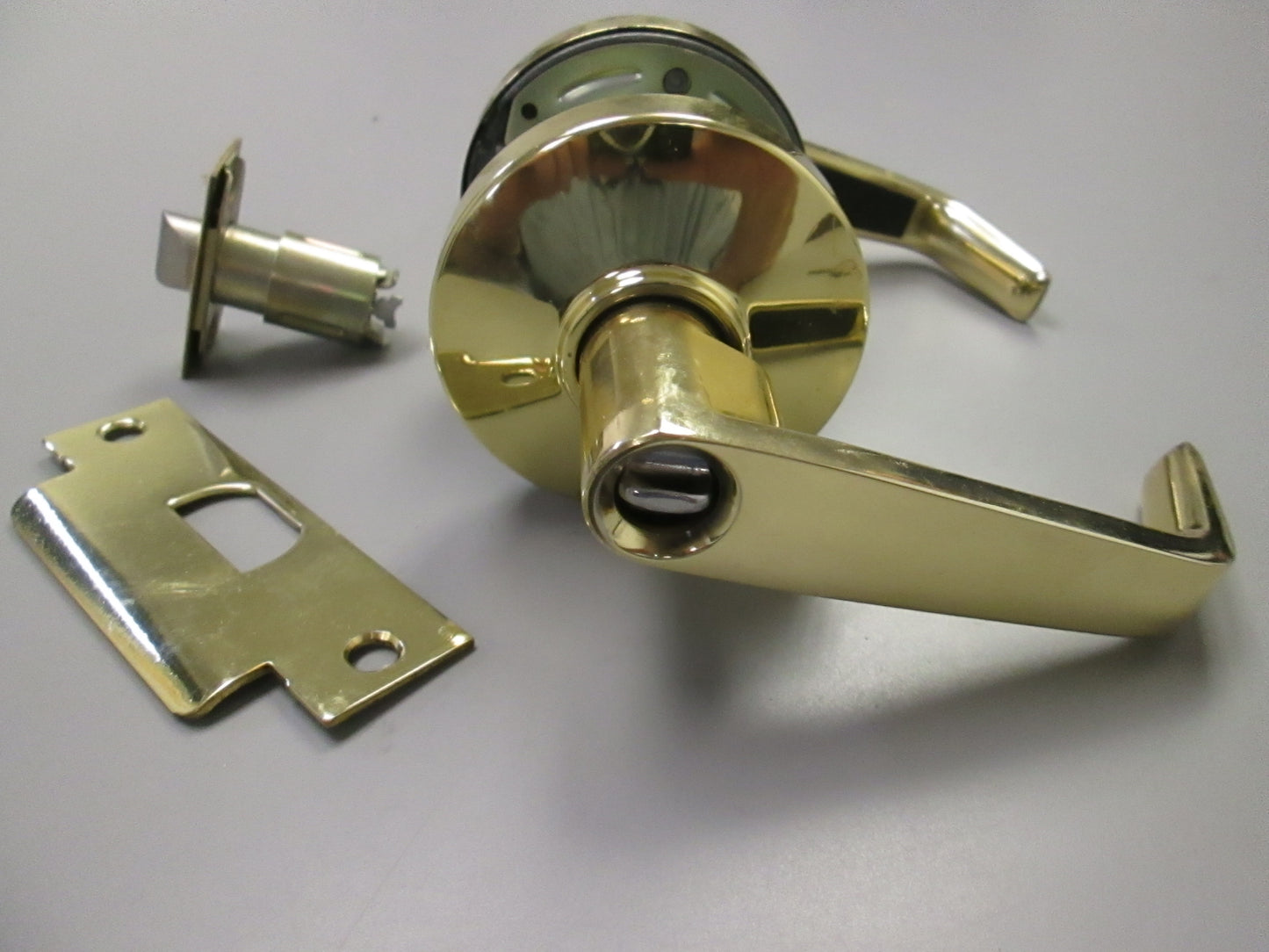 Arrow M11SR Entry Set with Sierra Style Levers Polished Brass
